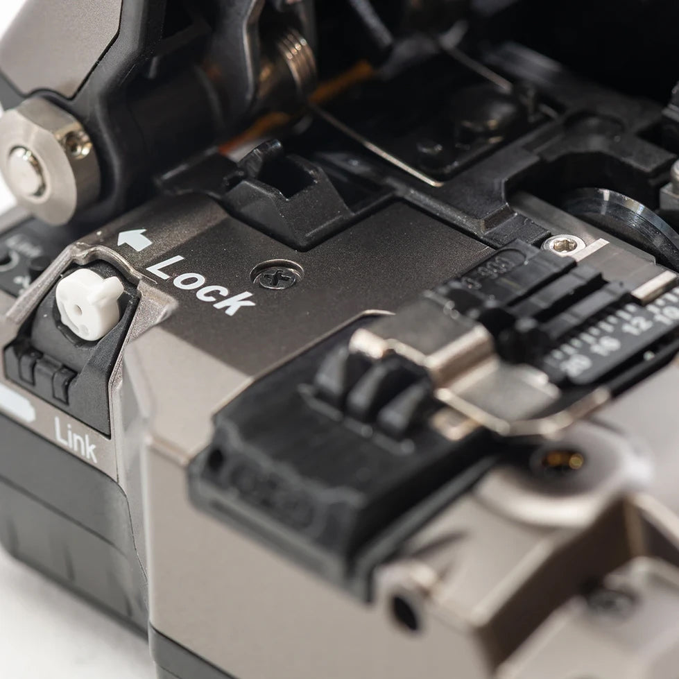 Fujikura 100R Mass Fusion Splicer Kit