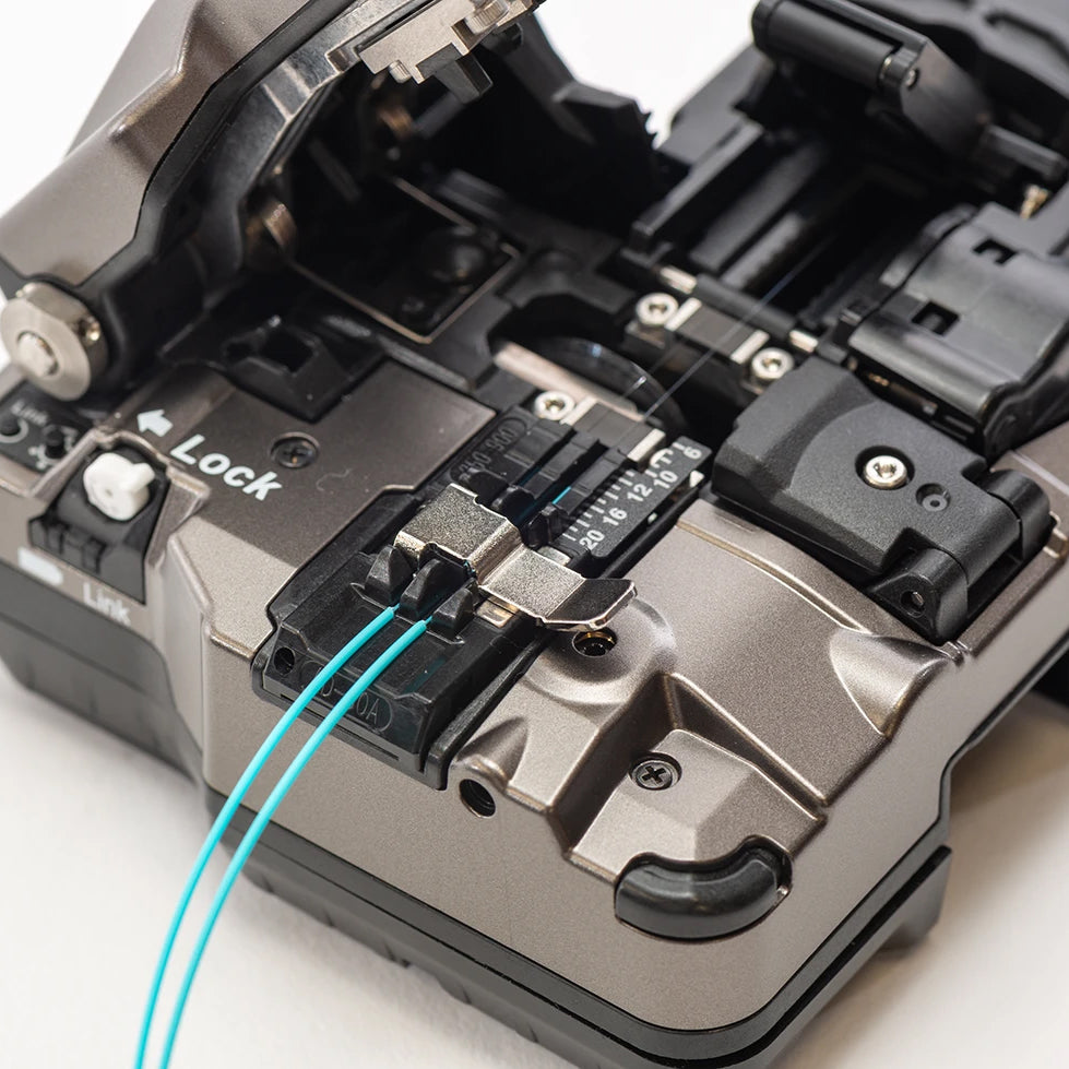 Fujikura 100R Mass Fusion Splicer Kit