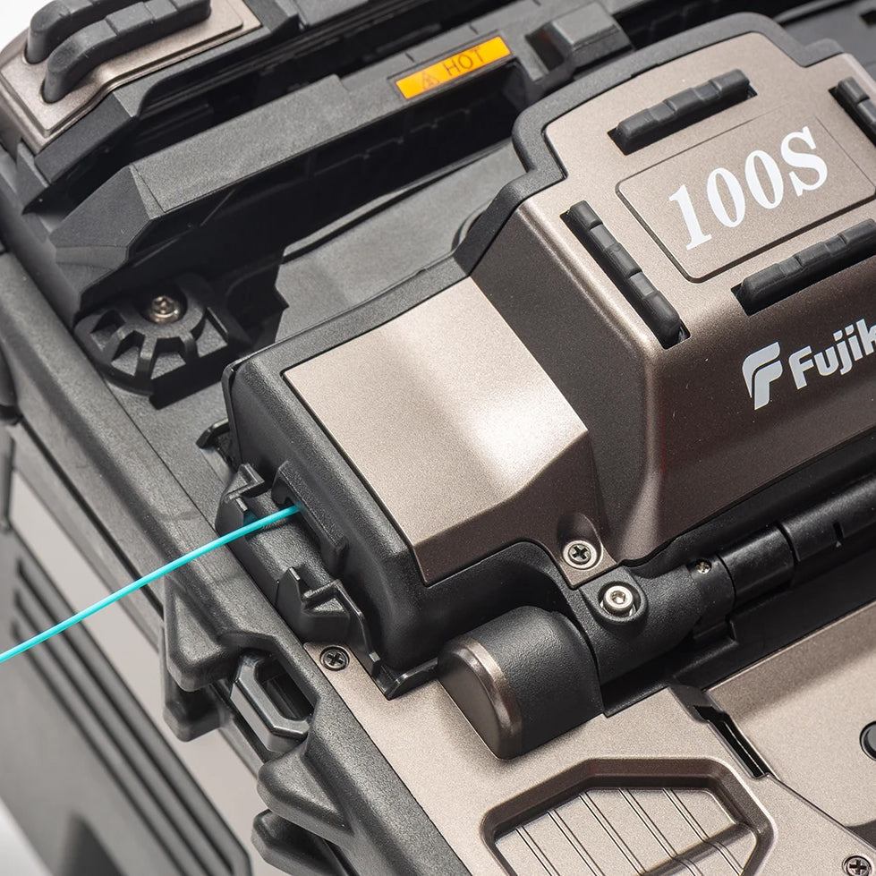 Fujikura 100S Core Alignment Fusion Splicer Kit
